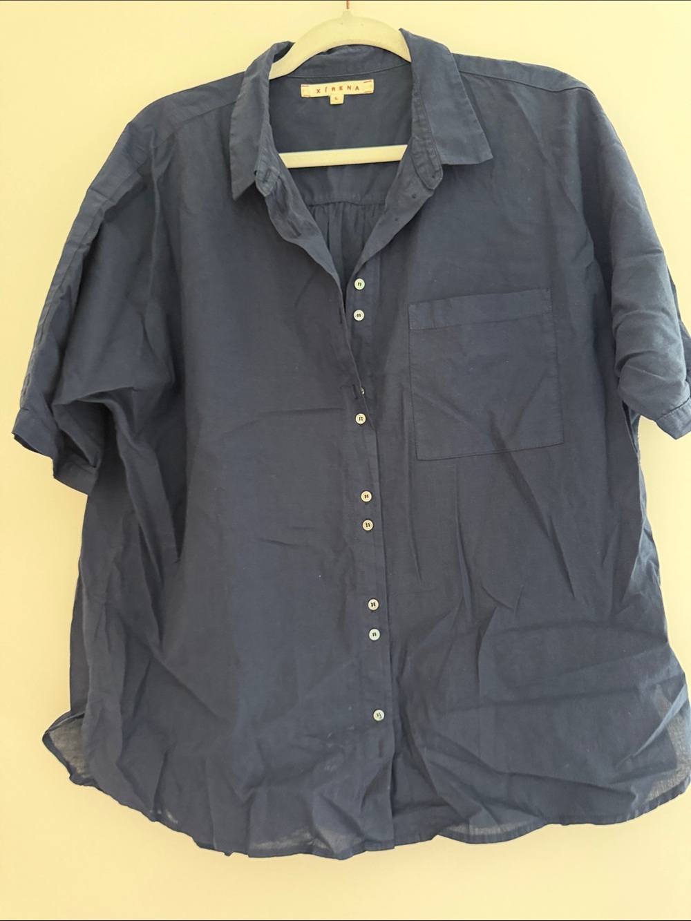 XiRENA Navy Short-Sleeve Casual Button-Down Shirt